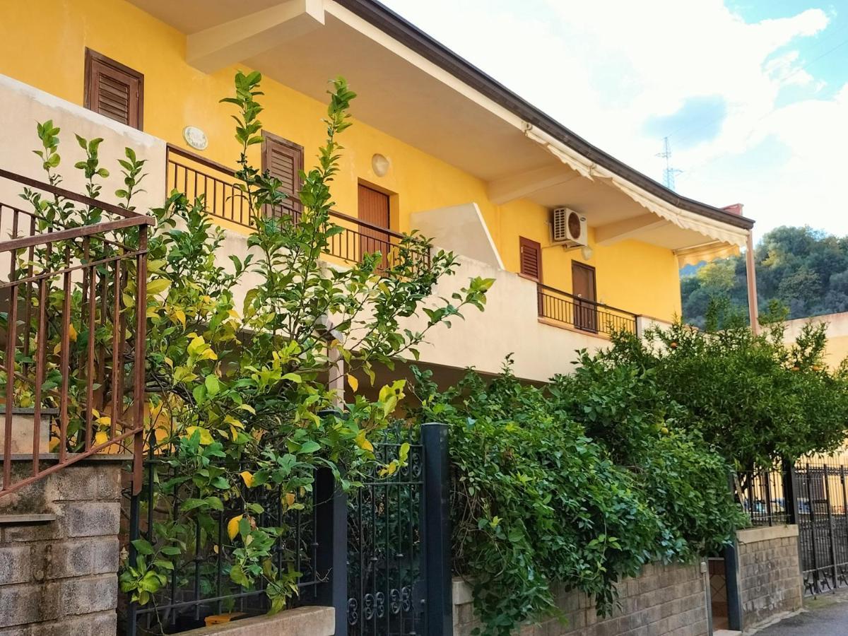 Casa Vacanza Da Rosa Letojanni Luaran gambar