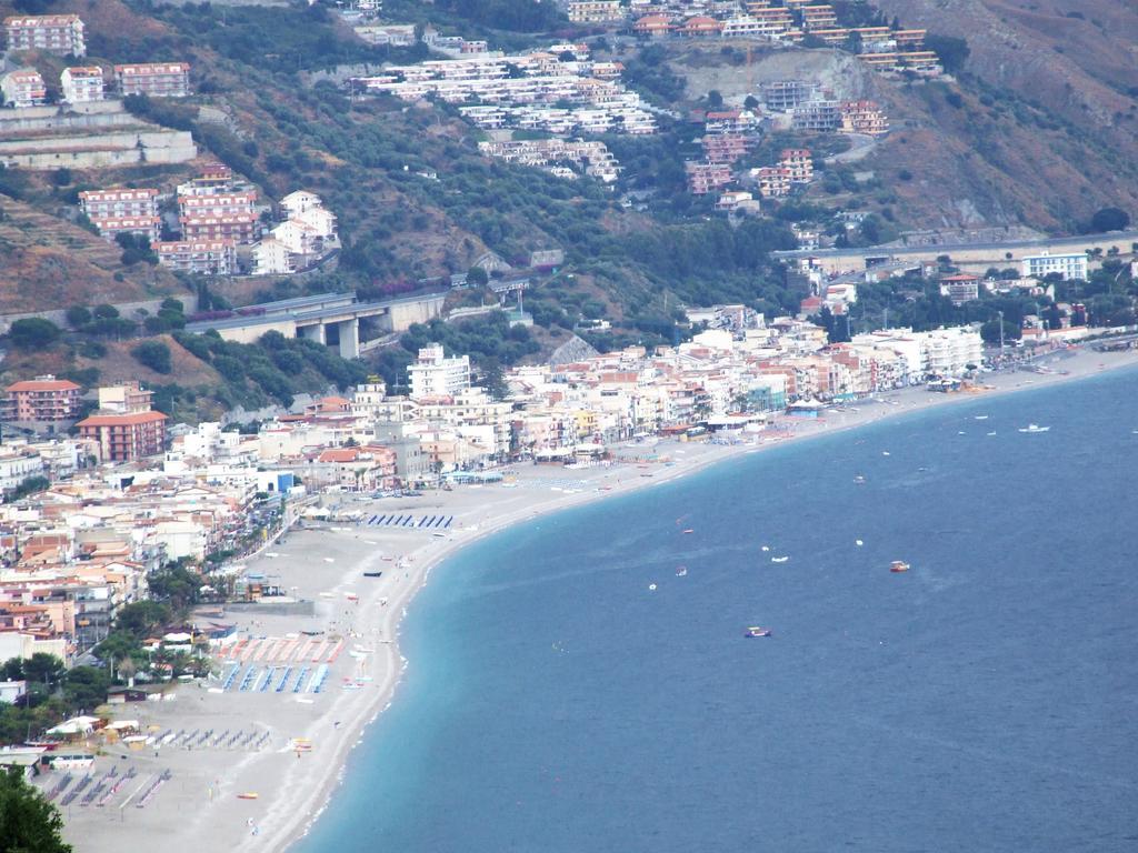 Casa Vacanza Da Rosa Letojanni Luaran gambar