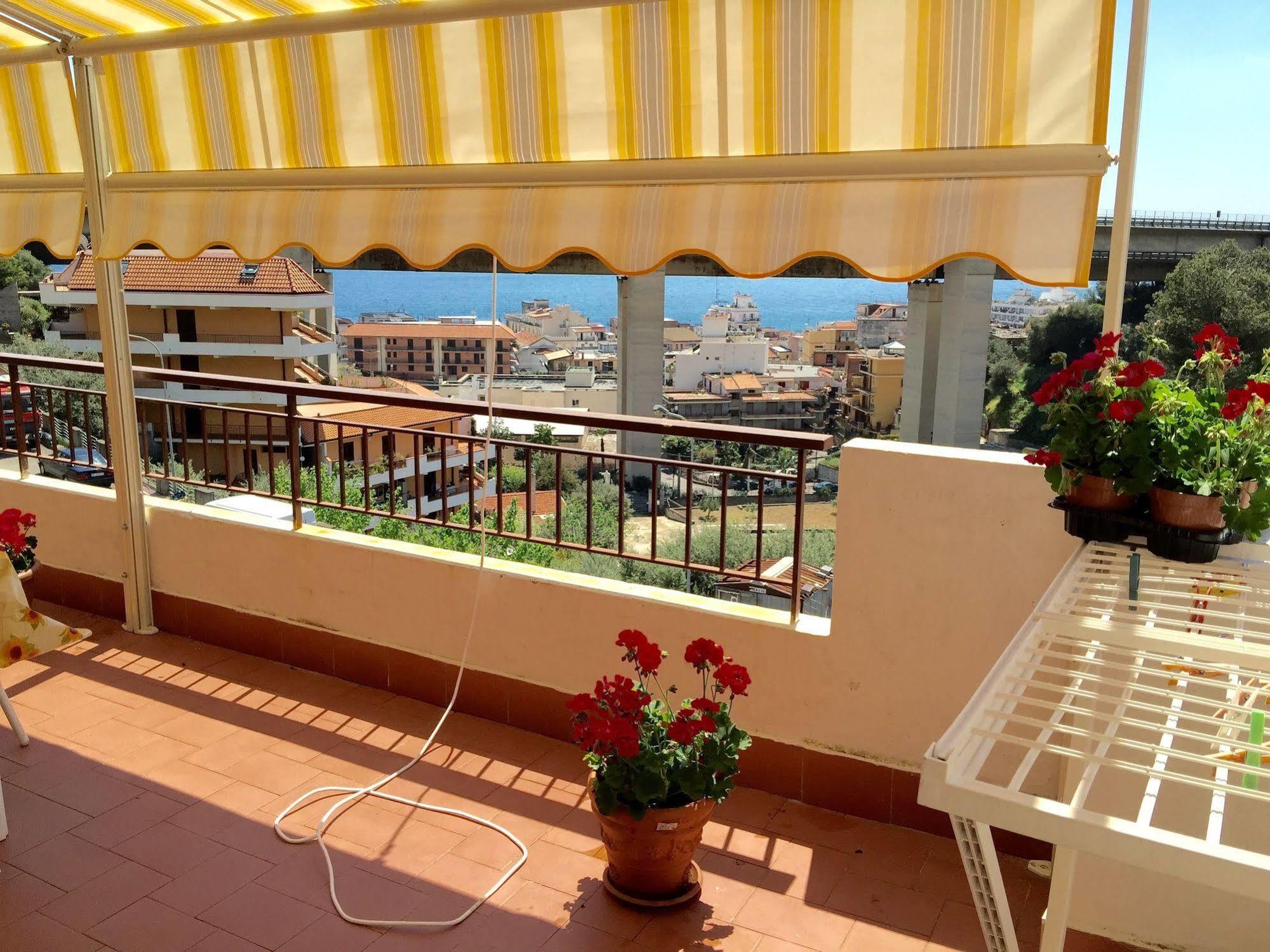 Casa Vacanza Da Rosa Letojanni Luaran gambar
