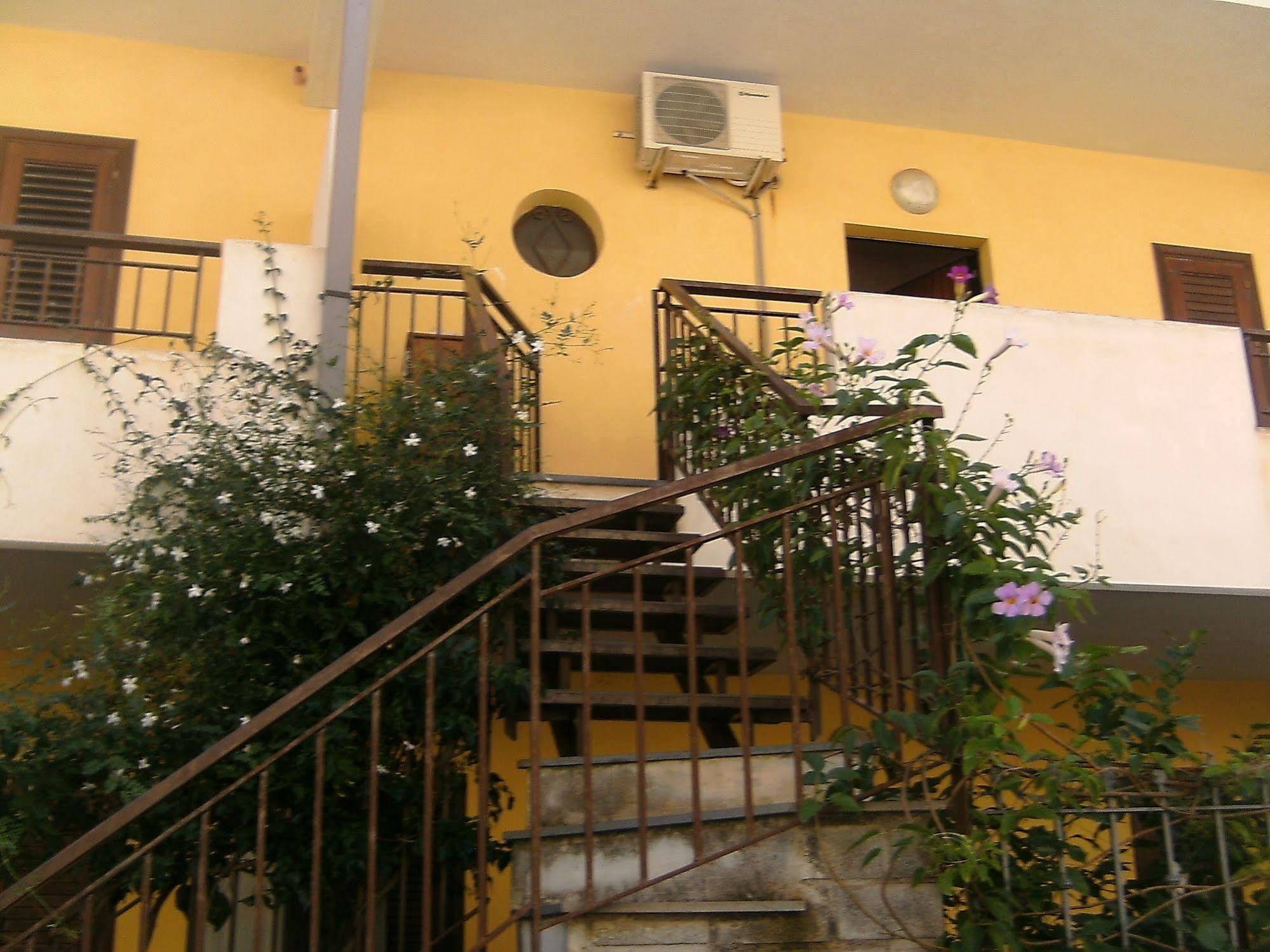 Casa Vacanza Da Rosa Letojanni Luaran gambar